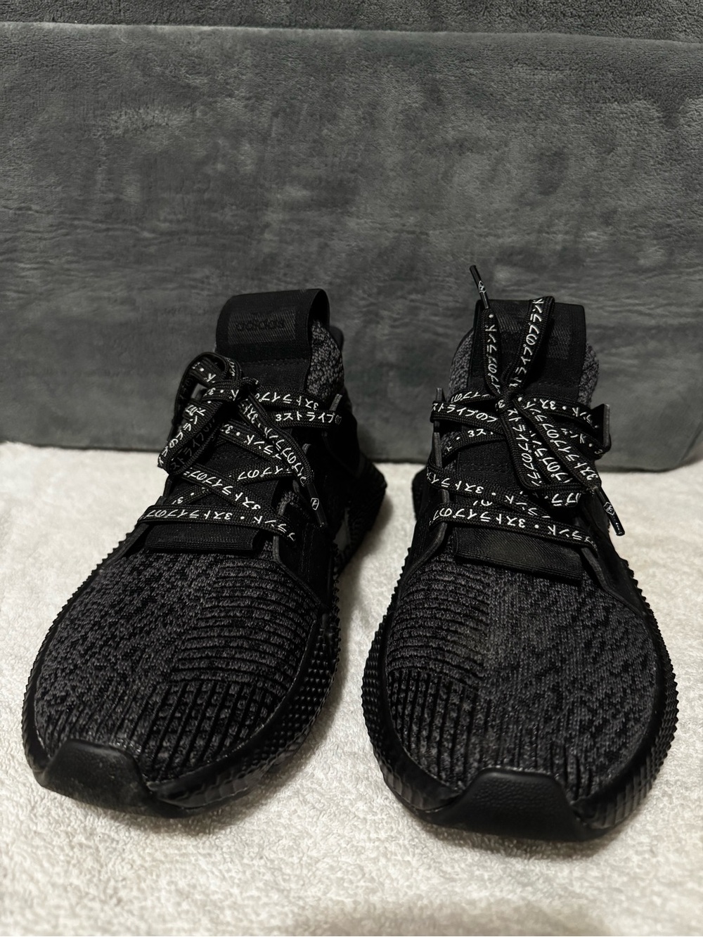 Women’s 7.5 or 6 mens Black Knit Athletic Sneakers - Stylish Everyday Comfort
